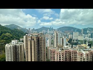 Fortress Hill - Le Sommet Block 1 07