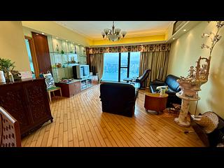 Fortress Hill - Le Sommet Block 1 09