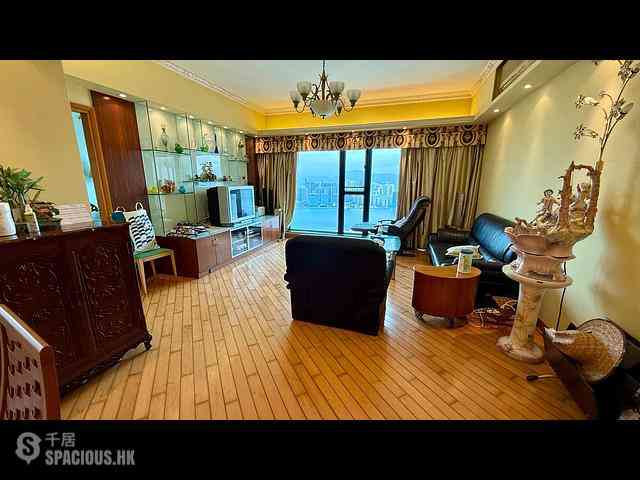 Fortress Hill - Le Sommet Block 1 09