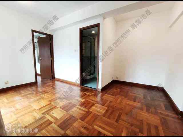 Soho - Villa Serene 01