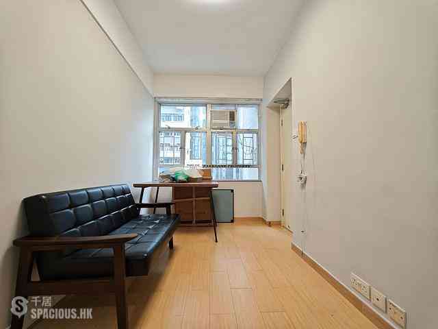 Wan Chai - Eastman Court 01