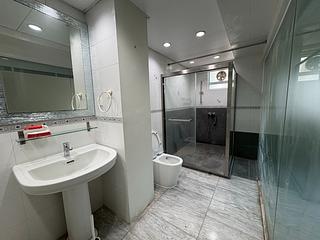 Mid Levels West - Skyline Mansion Block 2 12