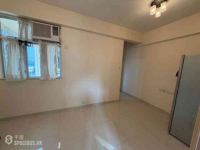 Sai Ying Pun - Tai Hing Building 07