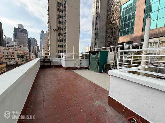 Sai Ying Pun - Tai Hing Building 01
