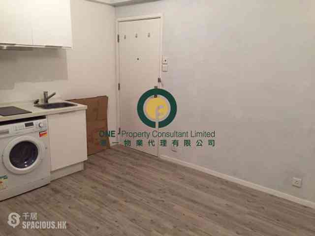 Sheung Wan - Man King Building 01