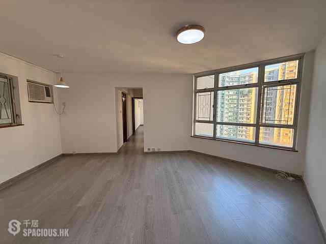 Ap Lei Chau - South Horizons Phase 2 Yee Ngar Court (Block 9) 02