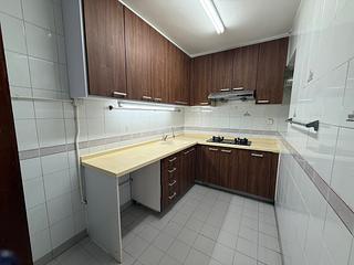 Ap Lei Chau - South Horizons Phase 2 Yee Ngar Court (Block 9) 03