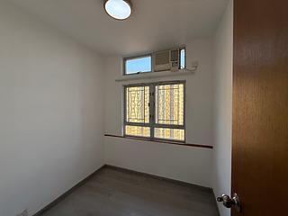Ap Lei Chau - South Horizons Phase 2 Yee Ngar Court (Block 9) 08