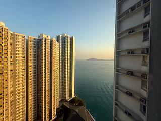 Ap Lei Chau - South Horizons Phase 2 Yee Ngar Court (Block 9) 11