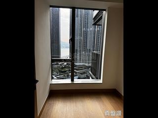 Lohas Park - Lohas Park Phase 12A Seasons Place Tower 3B 03