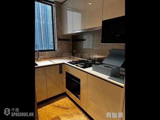 Lohas Park - Lohas Park Phase 12A Seasons Place Tower 3B 04