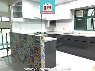 Clear Water Bay - Little Palm Villa 03