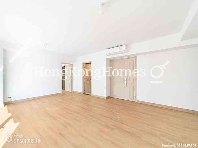 Ap Lei Chau - South Horizons Phase 4 The Oasis Berkeley Court (Block 33) 03