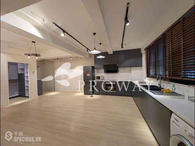 Sai Ying Pun - Tin Hing Building 07