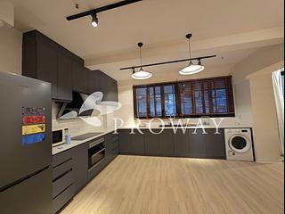 Sai Ying Pun - Tin Hing Building 02