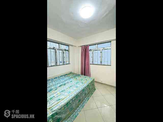 Sai Ying Pun - Wai Tak Building 02