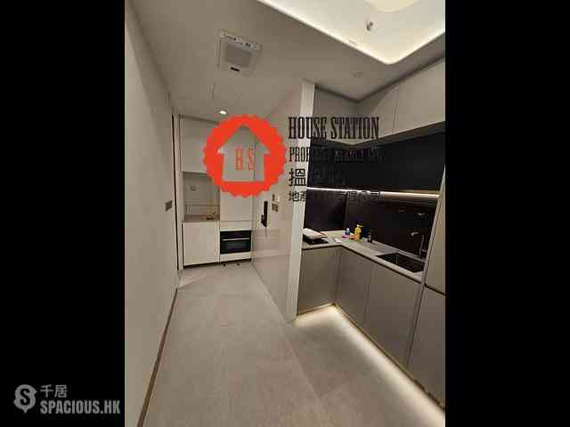 Hung Hom - Midtown South (Baker Circle One) 03
