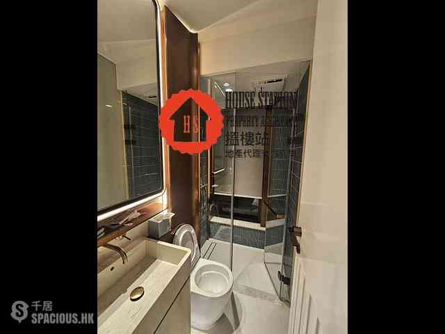 Hung Hom - Midtown South (Baker Circle One) 06