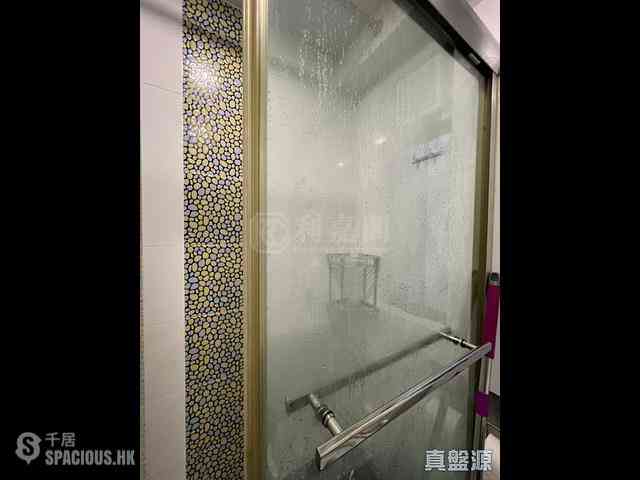 Quarry Bay - Kornhill Block Q 10