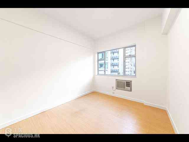 Mid Levels Central - Emerald Court 41