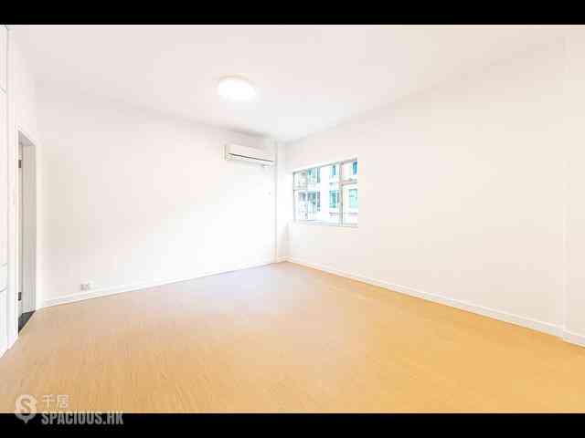 Mid Levels Central - Emerald Court 31