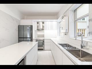 Mid Levels Central - Emerald Court 20