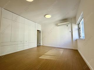 Mid Levels Central - Emerald Court 32