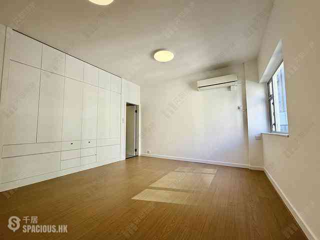 Mid Levels Central - Emerald Court 32