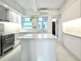 Mid Levels Central - Emerald Court 21