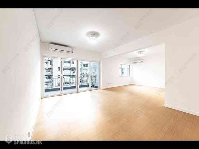 Mid Levels Central - Emerald Court 09