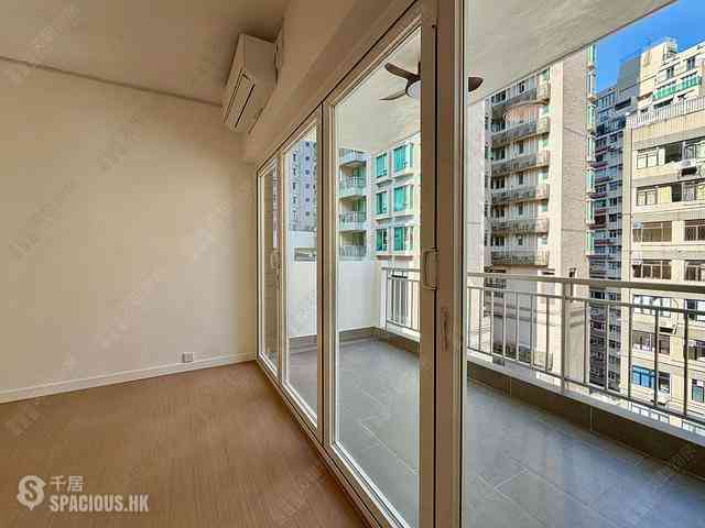 Mid Levels Central - Emerald Court 08