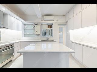 Mid Levels Central - Emerald Court 16