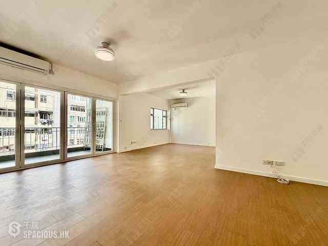 Mid Levels Central - Emerald Court 07
