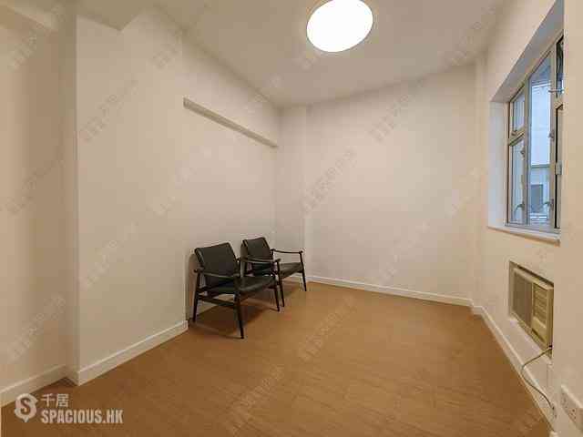 Mid Levels Central - Emerald Court 39