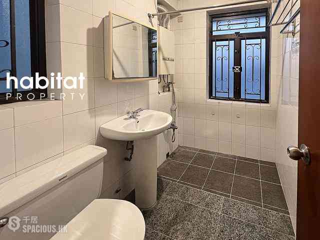 Happy Valley - 11-15, Briar Avenue 06