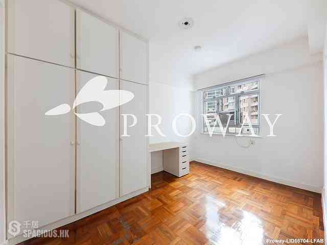 Mid Levels Central - Wing Hong Mansion 08