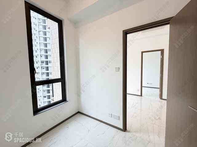 Wan Chai - One Wood Road 07