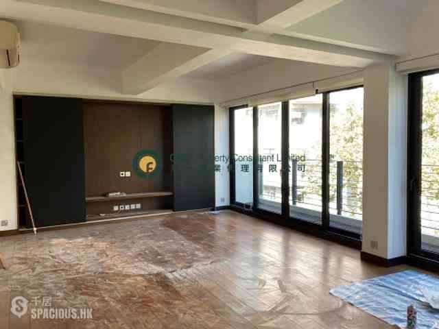 Poho - 242-244, Hollywood Road 01