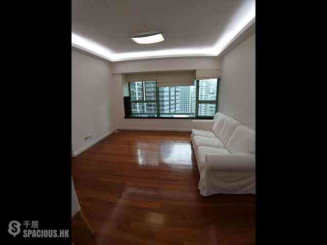 Wan Chai - Royal Court 01