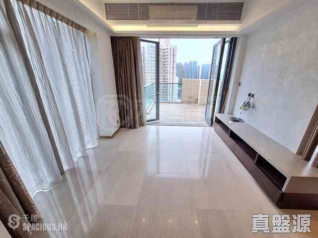 Tseung Kwan O - The Wings II Block 5B 02