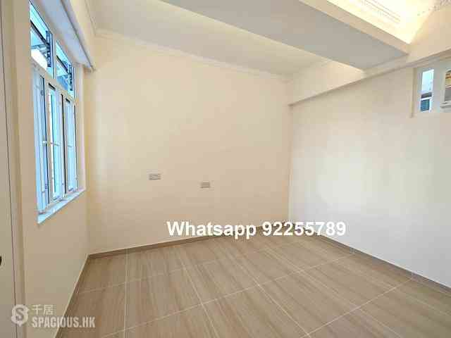 Sai Ying Pun - Hing Hon Building 05