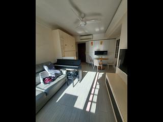 Tai Kok Tsui - Island Harbourview Block 1 02