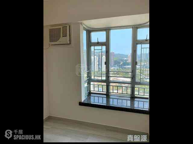 Tseung Kwan O - The Metro City Phase 1 04