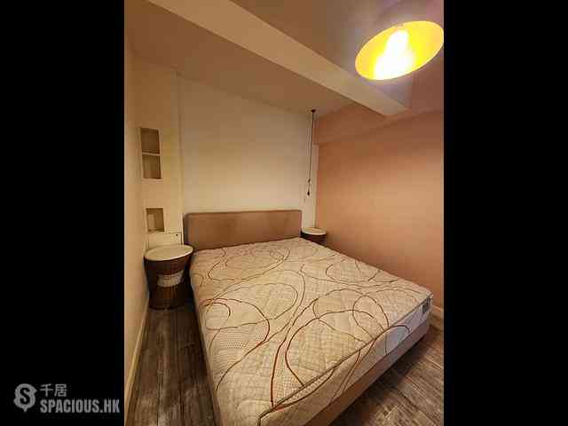 Central - 41-43, Gough Street 22