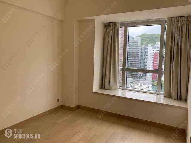Wong Chuk Hang - Marinella 01
