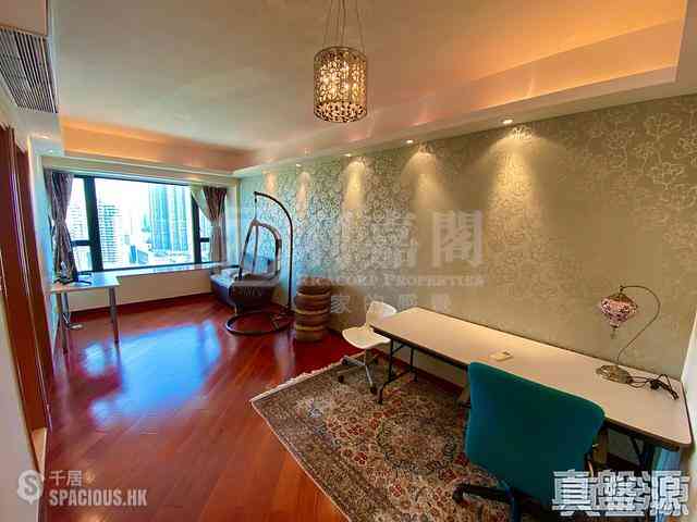 West Kowloon - The Arch Sun Tower (Block 1A) 03