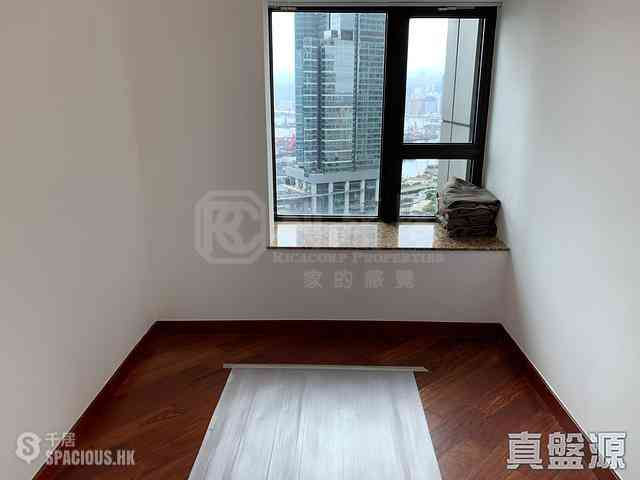 West Kowloon - The Arch Sun Tower (Block 1A) 07