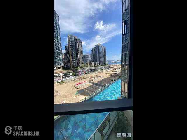 Tseung Kwan O - The Wings IIIB 01