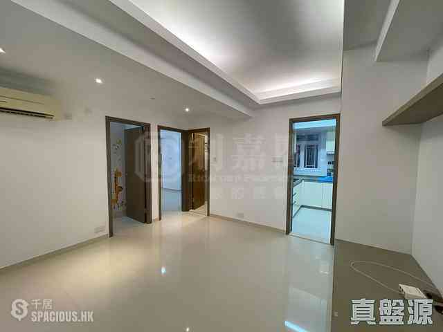 North Point - King's Way Mansion 01