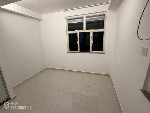 North Point - Kar Wan Building 03